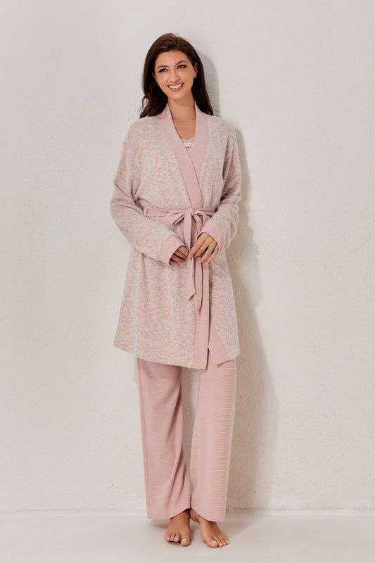 طقم رداء وبيجاما من ثلاث قطع مع بلوزة 
