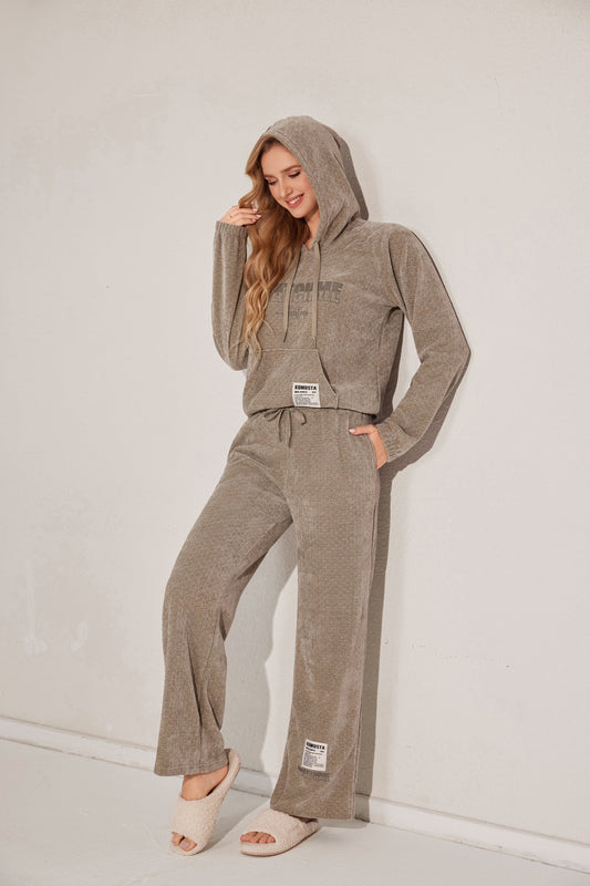 طقم بيجاما مريح مكون من قطعتين 