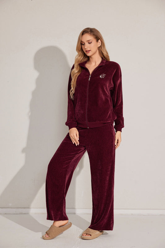 مجموعة بيجامة أنيقة على طراز المخمل