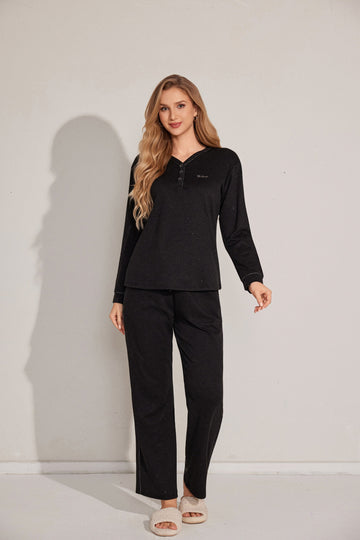 Two-piece structured lounge pyjamas