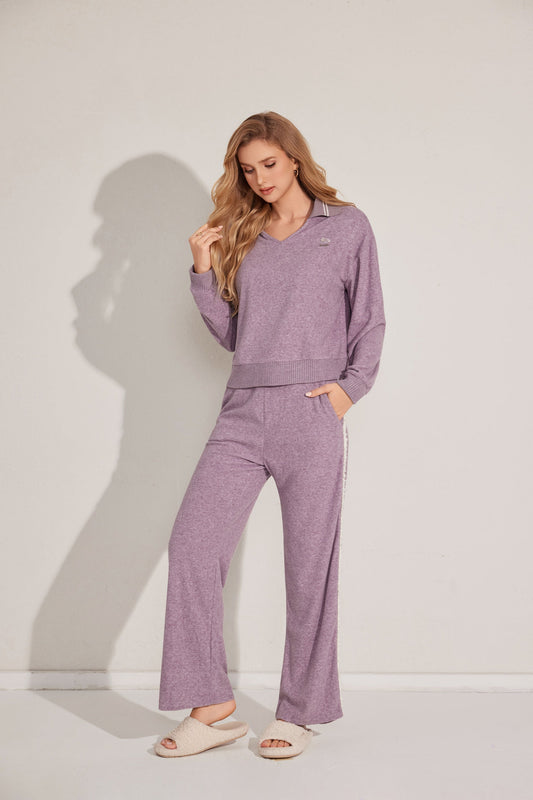 مجموعة بيجامة كلاسيكية مزخرفة 