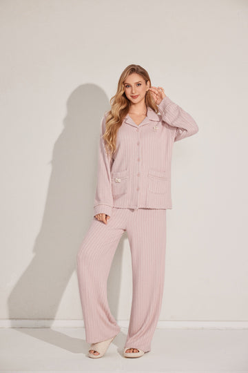 Soft open-cut ladies pyjamas
