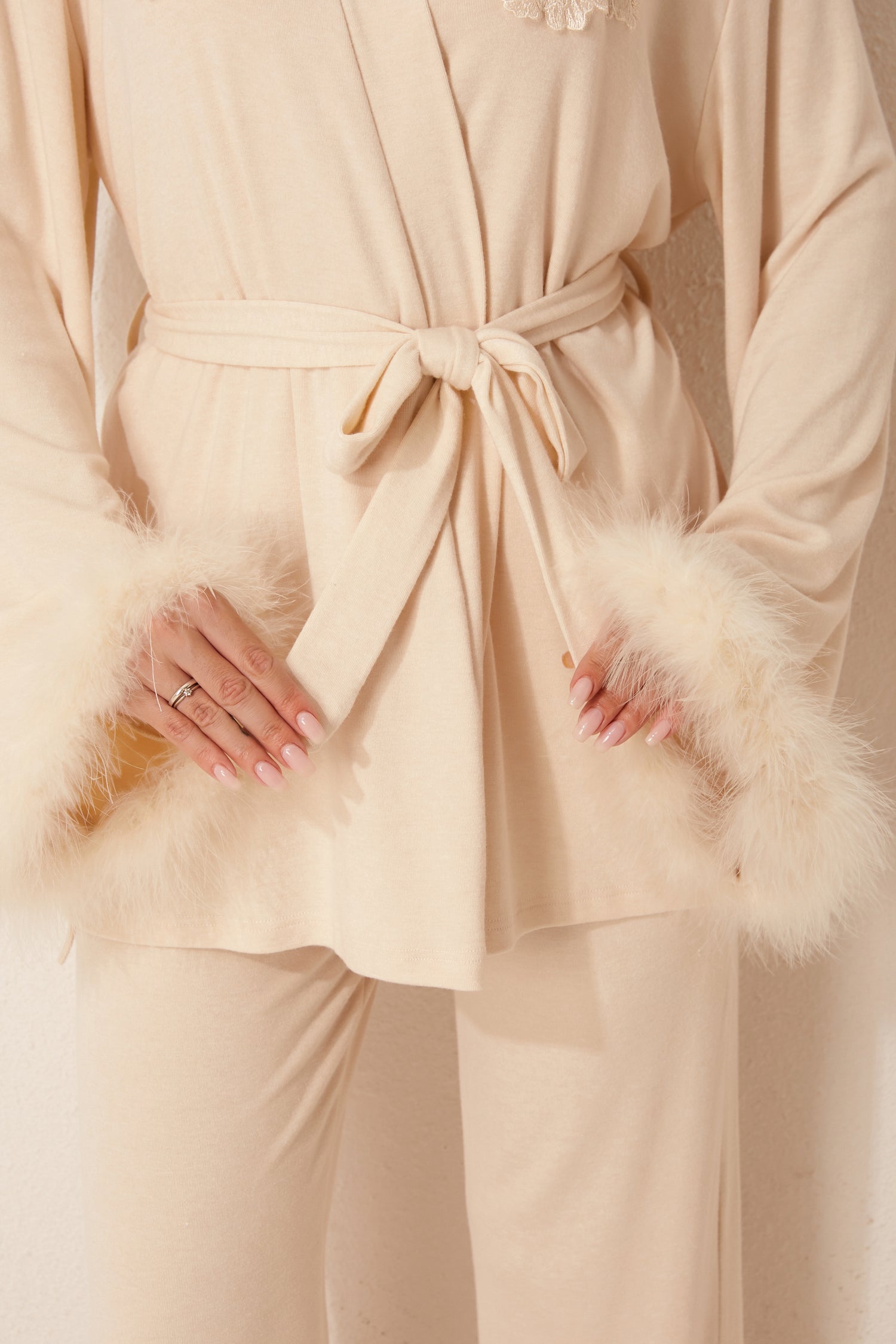 طقم ثلاث قطع