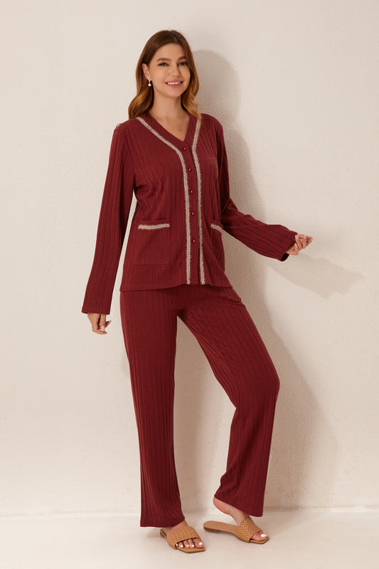 طقم بيجاما مفتوح من قطعتين من الأمام
