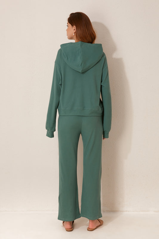 مجموعة بيجامة ثنائي الجرافيك 