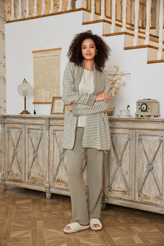 طقم بيجامة رداء مخطط من ثلاث قطع 