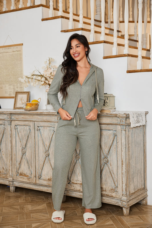 طقم بيجاما كلاسيكي مكون من قطعتين 